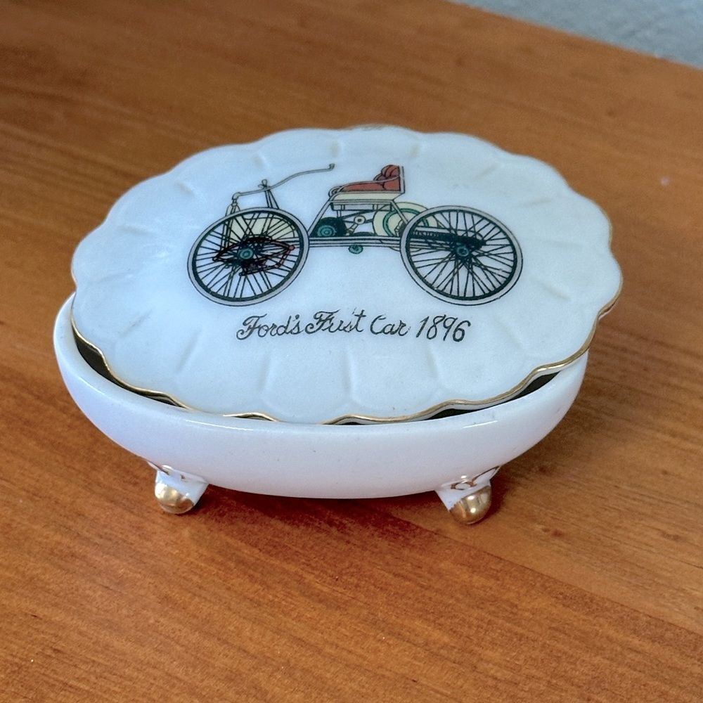 Ford's First Car 1896 Vintage Porcelain Trinket Box with lid Gold trim 70’s